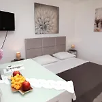 Itd * トロギール