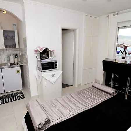 Apartment Itd *